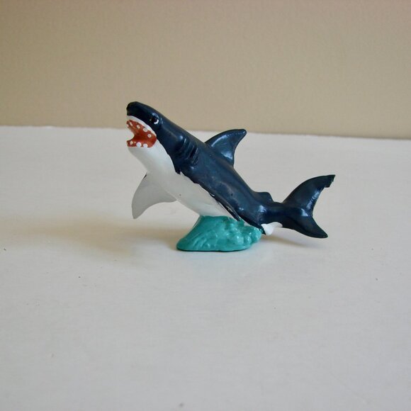 Safari Ltd Animals Marine Ocean Blue Whale Squid Bull Shark Tooth White Shark - Picture 6 of 15